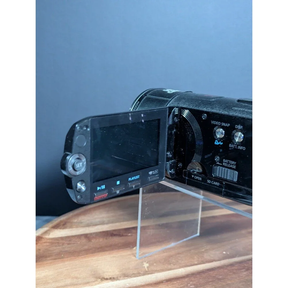 Canon VIXIA HF S10 Full HD 1080p AVCHD 32GB Flash Camcorder 10x